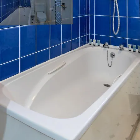 Apartman Bakers Ground Two Bedroom House